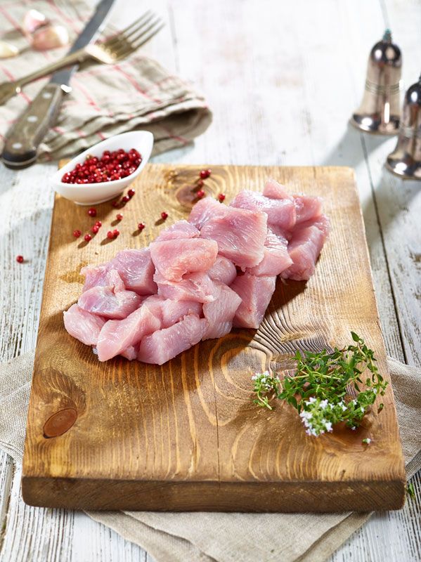 PREMIER   PORK DICED PACK OF 2X2.5 KG