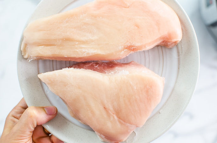 Chcken Breast - pkg 2 per tray 100% Kosher Pack Of 1 KG Frozen